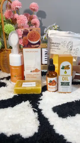 yo uso curcuma para las manchas de mi cara, cuello axílas y entrepierna. . . . . #manchas #manchasenlapiel #turmeric #manchasenlacara #curcuma #turmericsoap #glassskin #turmericskincare #soapbar #cleansing #tts #rutinadecara #skincare #skincareroutinecheck 