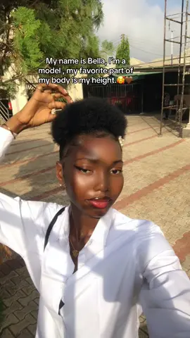 I’m 5’11 🥰🤎 Scout me!! #aspmodel #model #modeling #scoutme #modelscouting #aspiringmodel #blowup? #goviral #tallerthanyourman 