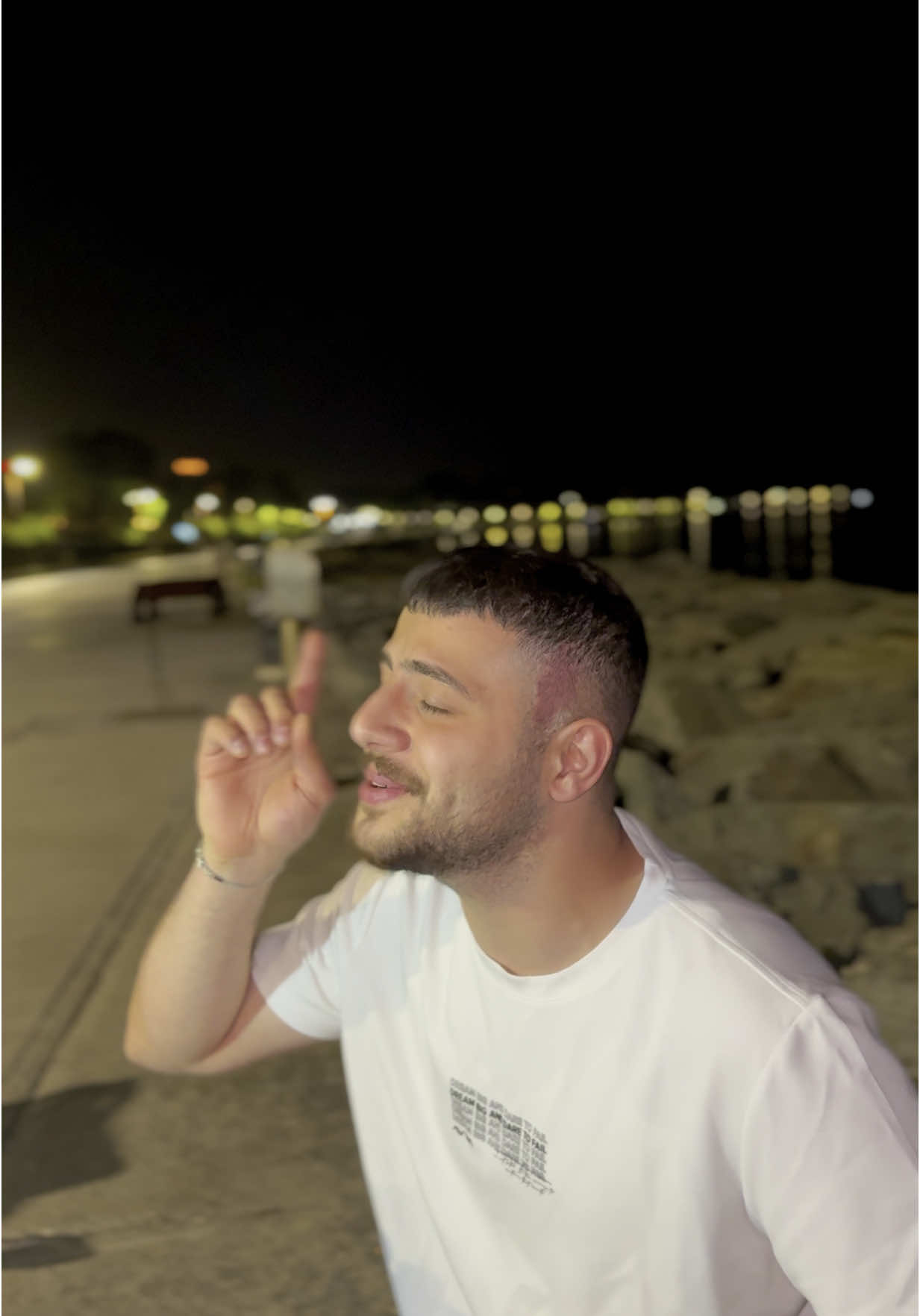 Acıyor içim şimdi…🥀 İnst:keremkaraaslan . . . . @Aydın ŞENGÜL 🎸 . . . #k#keremkaraaslank#kesfetk#keşfetteyizm#müzikş#şarkıt#tiktoktürkiyeb#beniöneçıkartf#fypf#fypシ゚v#virall#lyricsl#lyricseditt#türkük#kürtçeşarkılark#kürtçemüzikk#kürtçemüziklerk#kürtçed#diyarbakıri#istanbulseninekadarsevdim #r#reelsreelsvideo