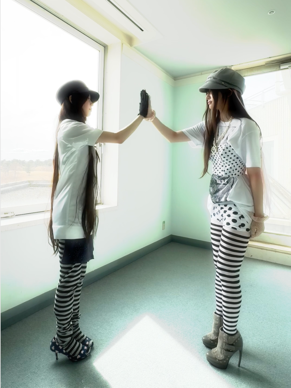 🤍🩵🩶🩷 #PINK_BOMB #ILLIT_bomb  #MOKA #모카 #MINJU #민주 #ILLIT #아일릿