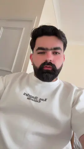 Like,share,coment 😌😂#instagram:chaudary2656🤟#foryou #viral #london #unitedkingdom🇬🇧 #trending #woodland #🌙❤️چنا #imrangujjar865 #CapCut @Zoya shararti 