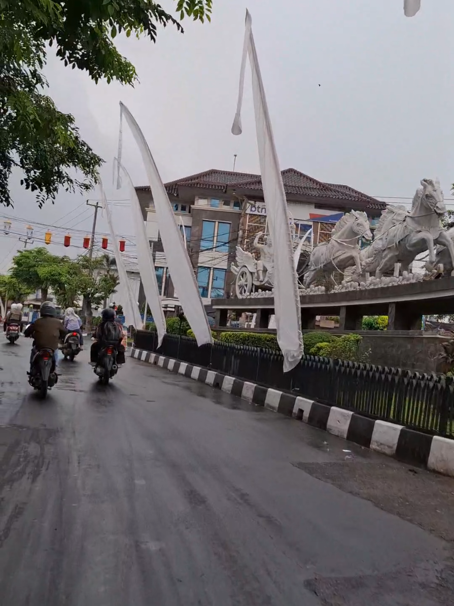 Purwakarta after rain 🤍 #purwakarta #purwakarta_istimewa #kangdedimulyadi #saipulbahribinzen #purwakartaid #jabaristimewa #fyp #emka9lampah #emka9 #masukberanda 