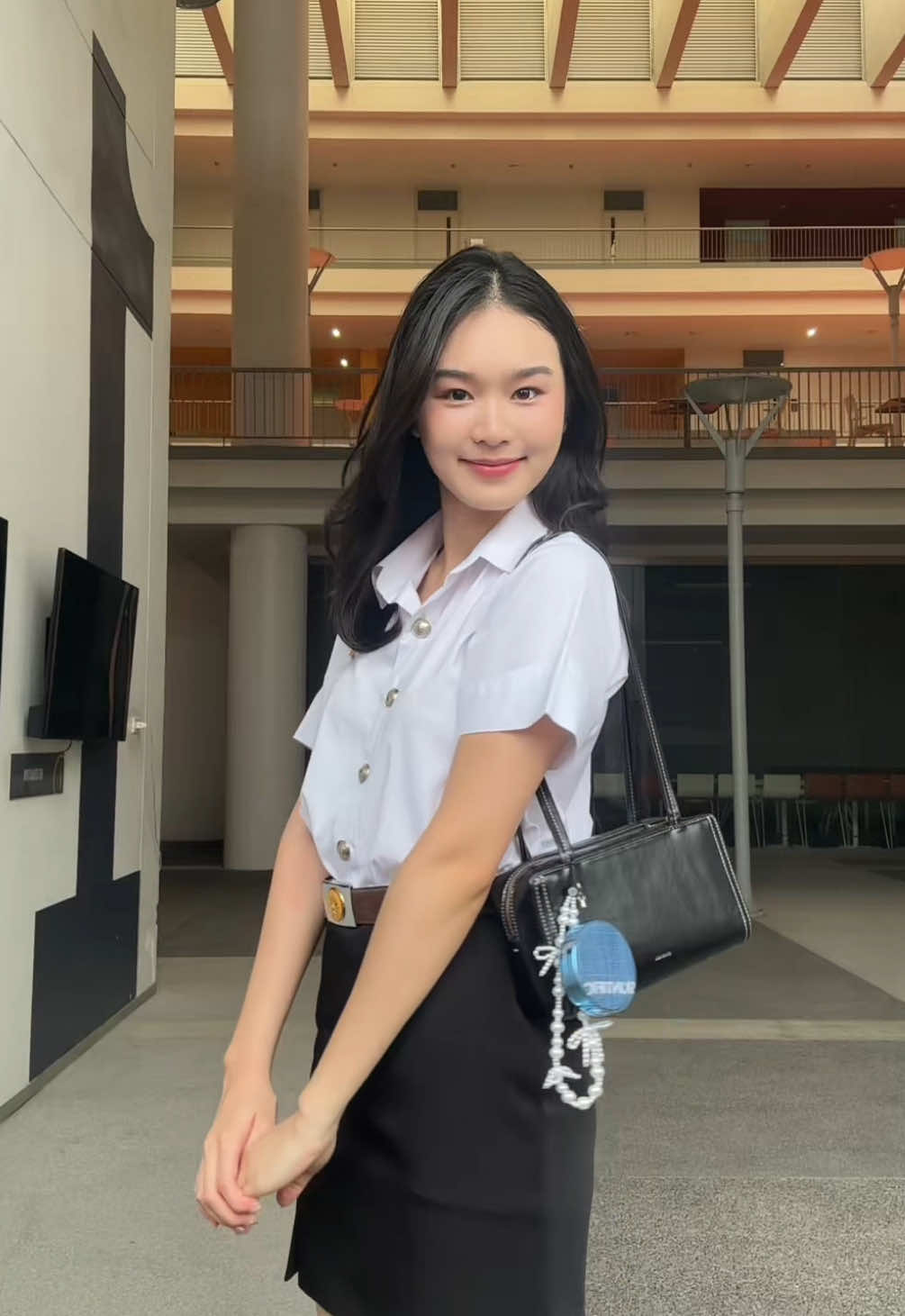 Uni fit check w/ denim cushion 👖#SKINTIFICDenimAttitude #แมตต์นี้อยากเก๋ต้องเดนิม #OOTD #fyp 