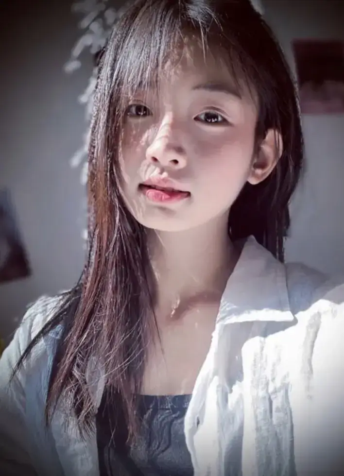 #安心米ㄦ #安心 @安心米儿💠 祝我亲爱的宝贝，我唯一的天使，我深爱的宝贝，生日快乐！愿你的一生充满健康、平安、幸福和无尽的美好。我爱你。你的兄弟安欣·迪米特里。❤️❤️❤️🇨🇳🇨🇳🇨🇳