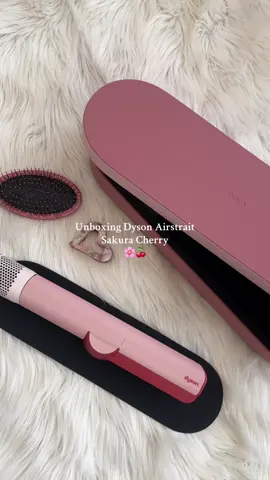 A girl’s version of PS5 🎀☁️🩰 @Dyson Indonesia  #hairtok #dysonairstrait #dysonhair  