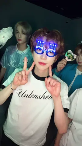 🥳축 지호 생일 하🥳 #앰퍼샌드원 #AMPERSANDONE #Happy_JIHO_Day 