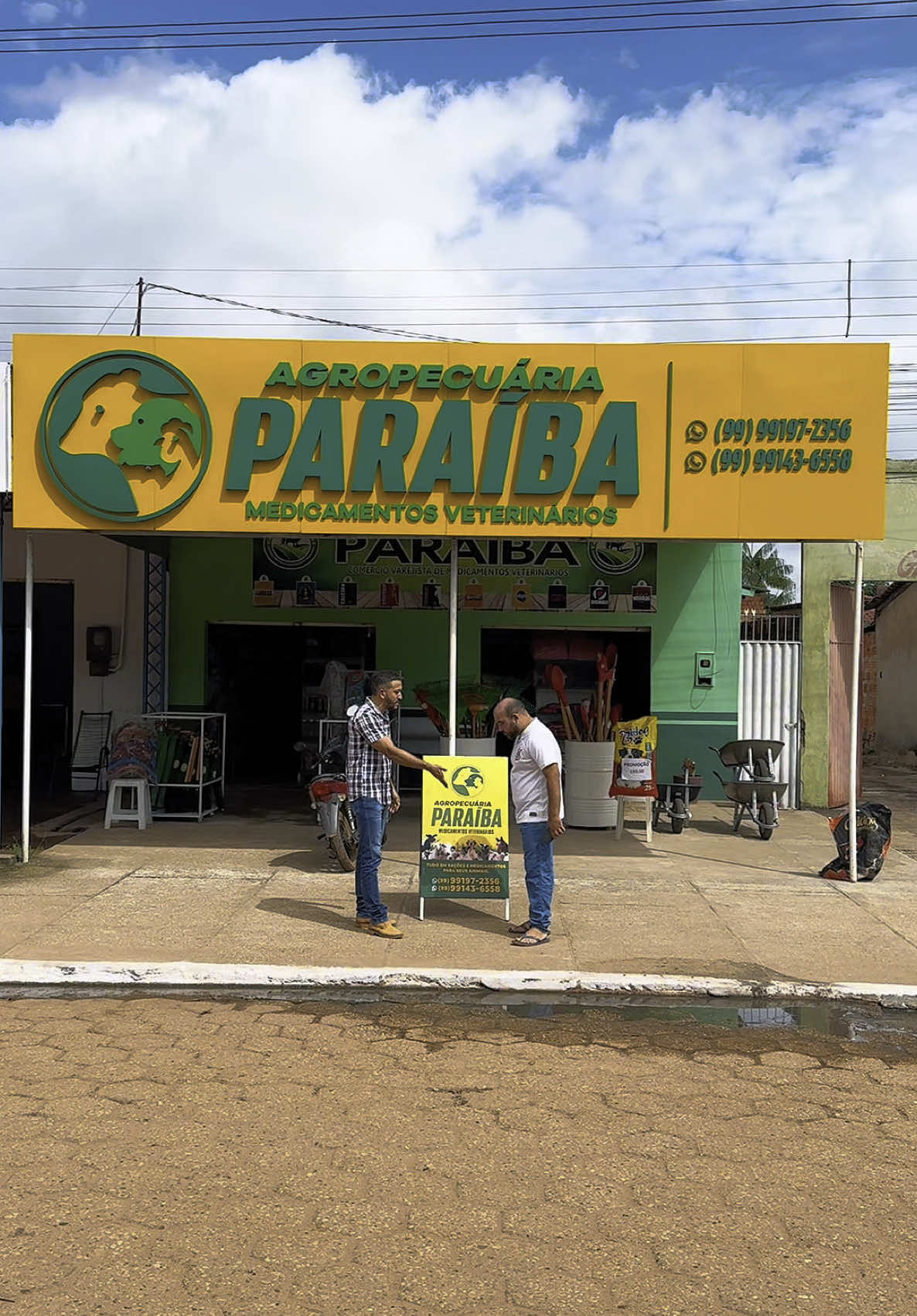 Se tem festa, tem estilo! 💥 Chegou a temporada de forró, sanfona e muito charme no campo — e aqui na agropecuária Paraíba, você encontra o look completo pro seu São João: botas arretadas, chapéus de respeito e cintos que completam o visual sertanejo com elegância! 👢🤠 Vista-se com tradição, conforto e atitude! 🌵✨ Passe aqui e prepare seu traje matuto com quem entende do assunto!