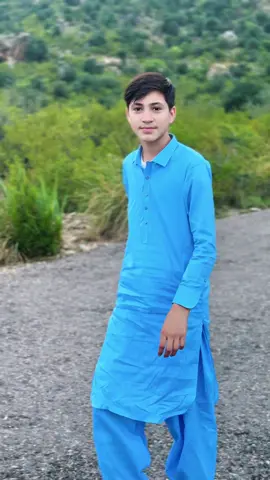 Zmong video taso da komzy na goro 🥰#fyp #foryou #foryoupage #fypシ #fypシ゚viral #its_iqtidar1 #1millionaudition 
