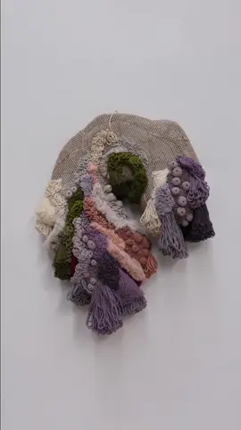 Slowly, it unfolds 💜 #contemporarytextiles #fiberartist #textileart #textilestudio #contemporarytextileart #textiles #crochet #latchhook #vanessabarragao #textilesculpture #ecossistem #upcycling #textiledesign #contemporaryart #wool #textile #fiberart