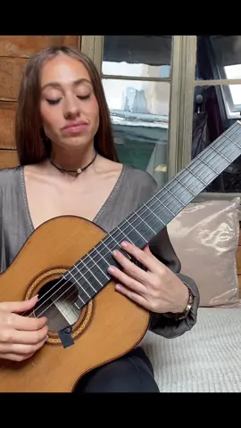 Moliendo café. . . . . . . #guitar #guitarra #flamenco #guitare #musicvideo #Lifestyle #musica #arte #artist #chitarra #violao #bruxelles #2025 