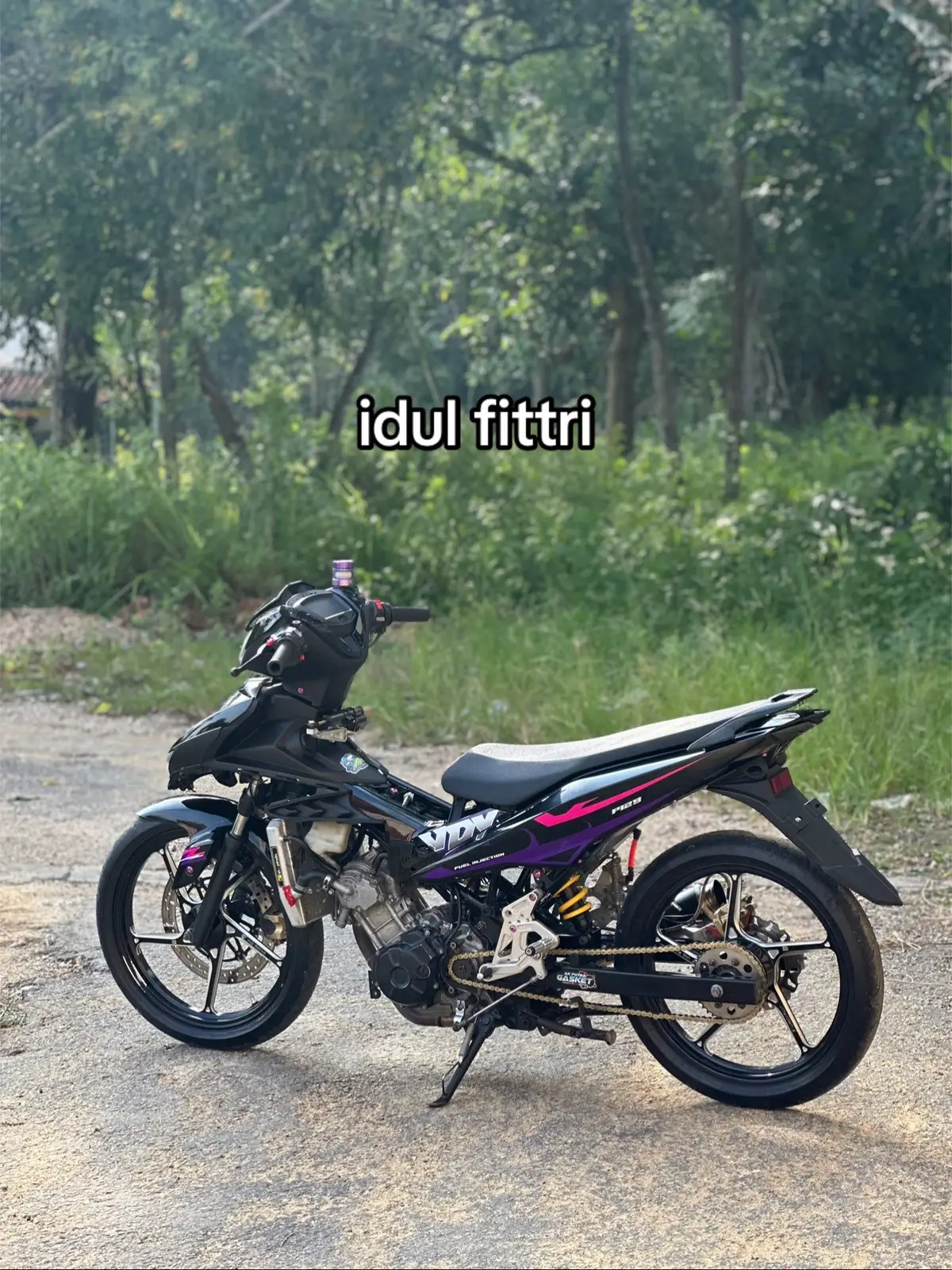 gini kan tren nya 😁#f #fyp #trendtiktok #mxarisandy #mxking #mxking150 #mxkingsolostyle #mxkingindonesia #mxkingmalaysiastyle #mxkingmodifikasi #mxkingroadrace #mxkingsoloraya🔥 