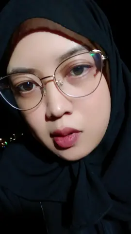 aku ge cantik atuh,,pedah Tara dangdan we,, 🫣🥴