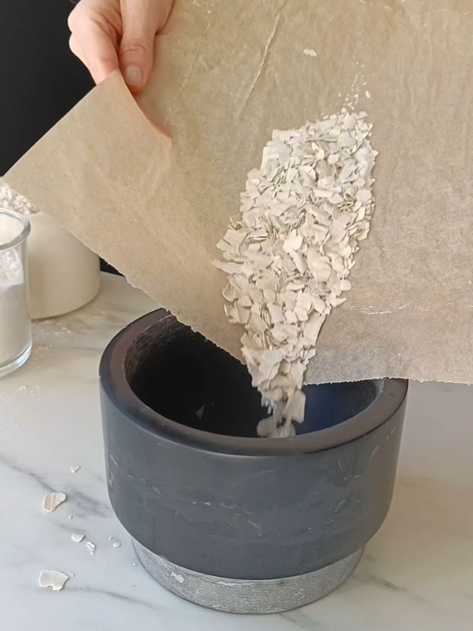 Dehydrating your sourdough starter is a great way to preserve it, allowing you to leave it for long periods without feeding. Perfect before going on vacation—or simply to keep a backup in case something happens to your starter 🤎 The dried starter is still alive, but in a dormant state. A dry starter requires no maintenance.  Some sources say dry sourdough starter lasts indefinitely, though the culture can decrease in viability and vigor over time.  Here's how to dry your sourdough starter:  1. Feed your starter.  2. When it has reached its peak, spread the active starter onto baking paper or a silicon baking mat in a VERY thin layer.  3. Let the starter dry uncovered at room temperature until it's completely dry. Place it in a location that has good airflow, so it can dry out properly. You can also dry the starter in the oven with just the oven light on (or use the proofing function). The temperature has to stay very low so it doesn’t kill the microbes. The time it takes to dry depends on how thin you spread it onto the baking paper/silicone mat. 4. Once completely dried, grind the starter into a powder (like a coarse flour). You can use a mortar and pestle, a blender or food processor. 5. Store in an air-tight container in a cool dry place.  The dried sourdough starter must be reconstituted back into a wet active starter before using it. #sourdough #dehydratedstarter #glutenfree #glutenfreesourdough  #sourdoughstarter