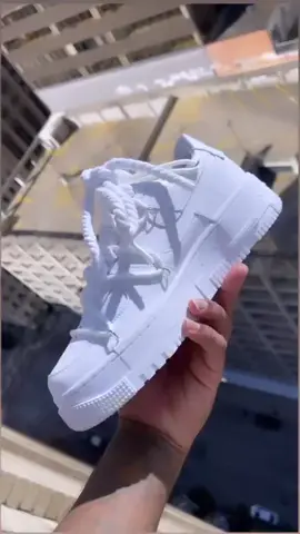 #explorepage #nike #customnike #customsneakers #customvans #vans #customshoes #angelusdirect #customize #fashion #kotd #sneakerwatch #photography #custom #customizerdepot #customkicks #art #paint #paintedshoes #angeluspaint #sneakerart #nfl
