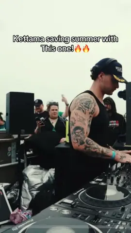 @KETTAMA save summer mate! #housemusic #edm #festival #house #calvinharris @Calvin Harris 