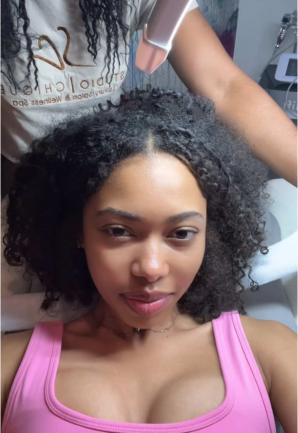 Get a facial with me 🧖🏽‍♀️🪷 #fyp #facials 