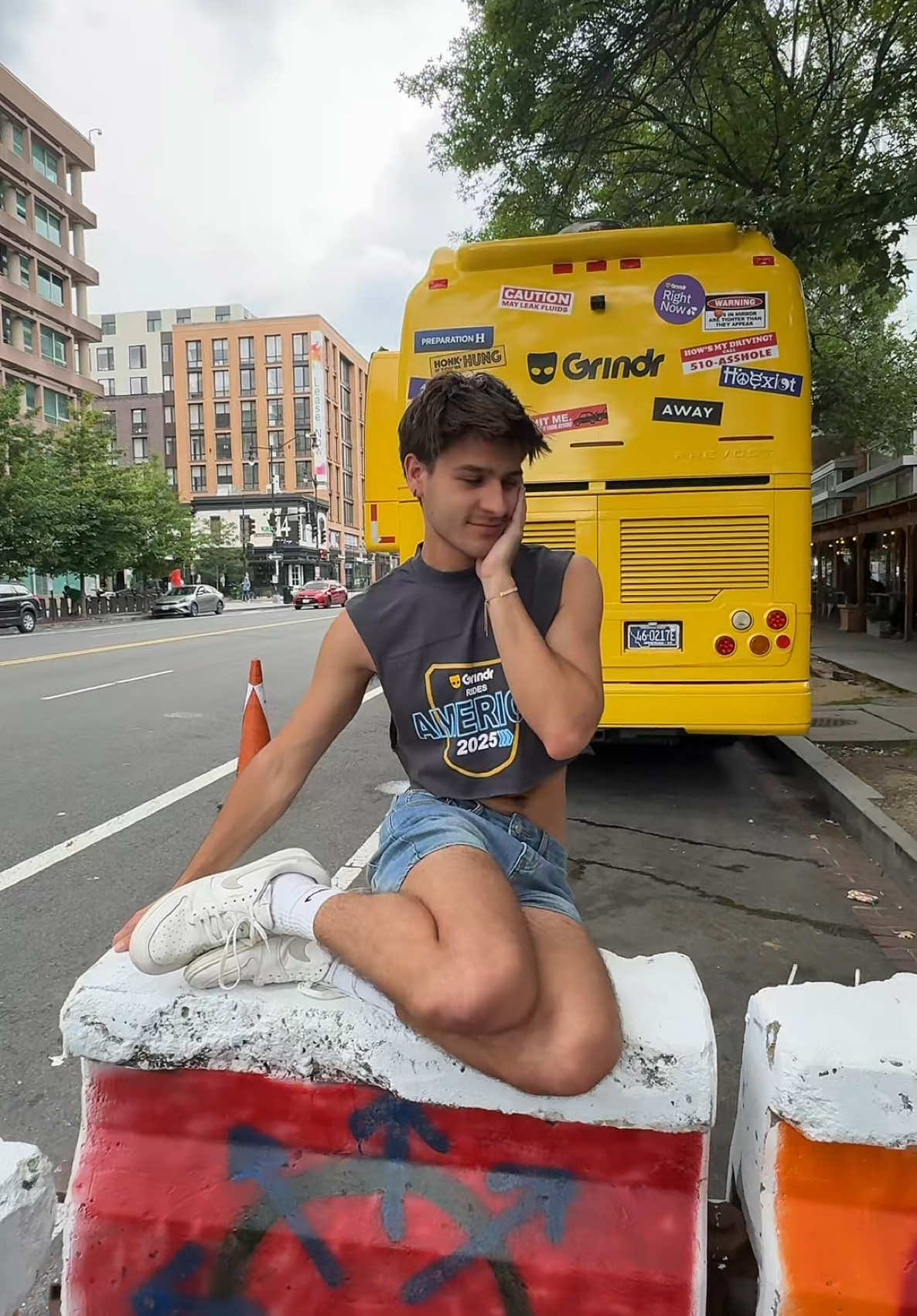 i’ll give you all the 🕳️ i have  🚌✨☁️🫧💛