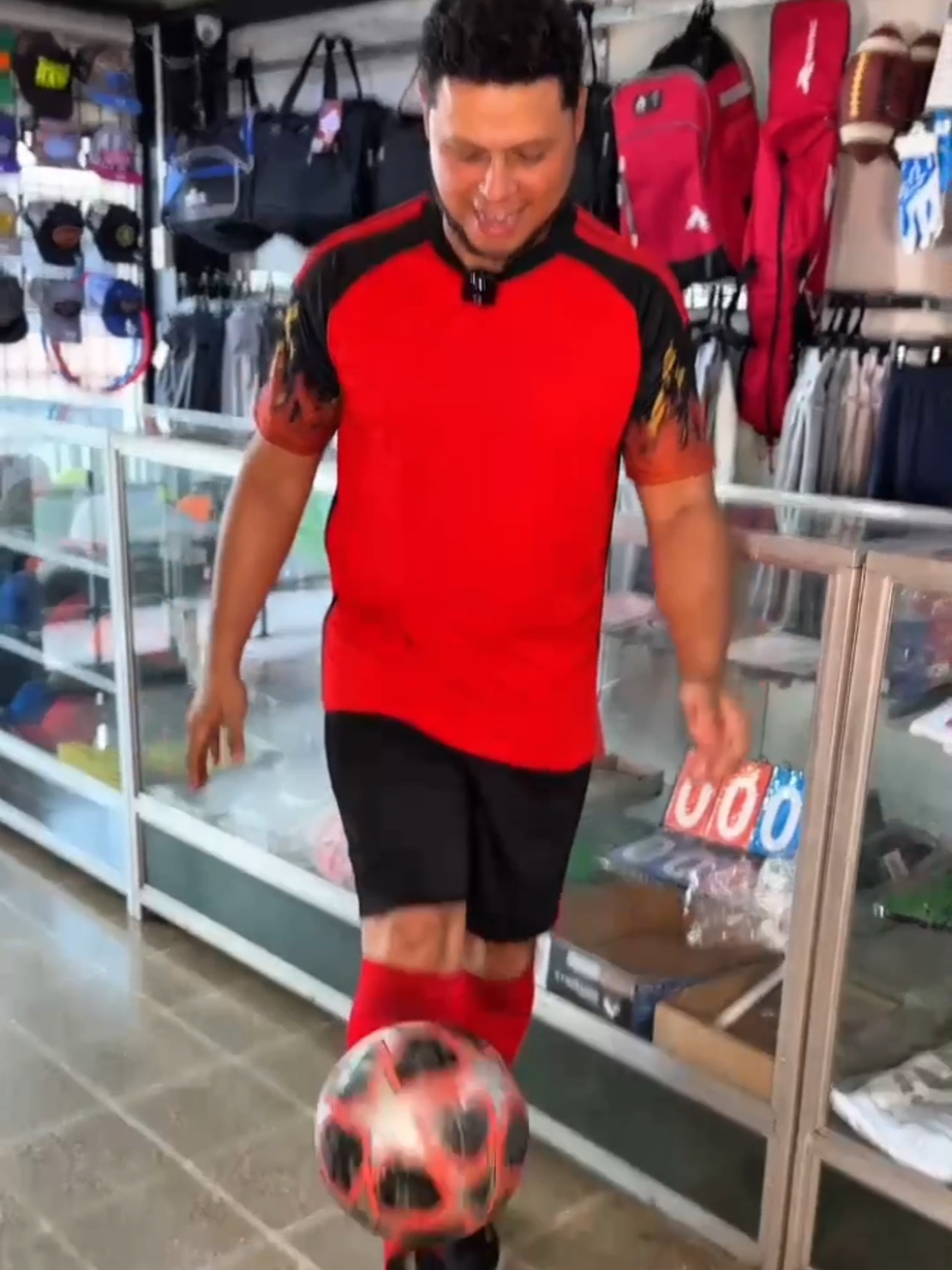 aprovecha nuestras ofertas en uniformes deportivos #parati #jprosports #teamsportfactory #somossportfactoryjp #sportfactoryjp #fyp #foryou #deportes #chiriqui #sublimacion #uniformes @Jeffer Patiño 