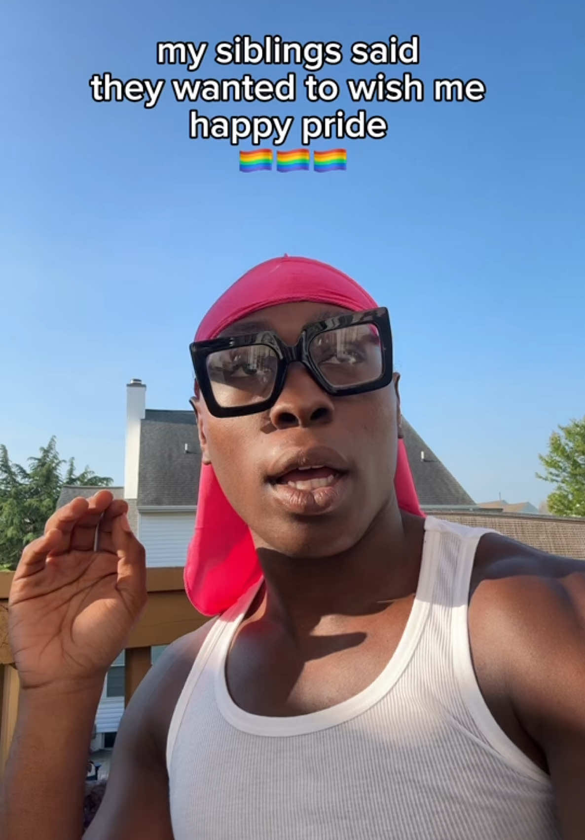 not they got me a unicorn balloon 💀😂 atleast they’re supportive @denise  (◕‿◕✿) @yvan.n1 @Fredo #fyp #Pride #Siblings 