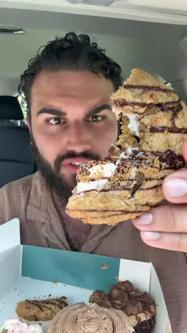 Crumbl Cookies of the Week 🍪 #crumbl #cookies #cookie #crumblecookie #foodreview #review #Foodie #foodtiktok 