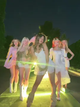 girls! >.< 𐙚 | go 4.7m? | #fyp #dance #trend 