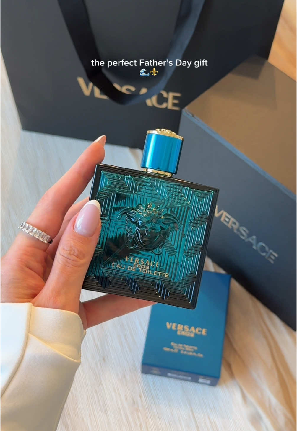 Versace Eros is that scent 🌊⚜️ Grab it now at @sephora and @Kohl’s ✨ #VersaceFragrances #AD #VersaceErosEDT @Versace 