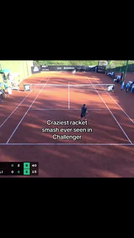 Kuzuhara and Ronacadelli faced each other in the first round of the Challenger Tournament in Santa Fe (Argentina). At the end of the match, Roncadelli broke his racquet like crazy after losing 6-0, 2-6, 7-5.                             #fyp #fypシ゚ #viralllllll #tennis #alcaraz #RolandGarros #tenisplayer #tenis #argentina #tournament #racket #smash #chile #sinner #Wimbledon #paratii 