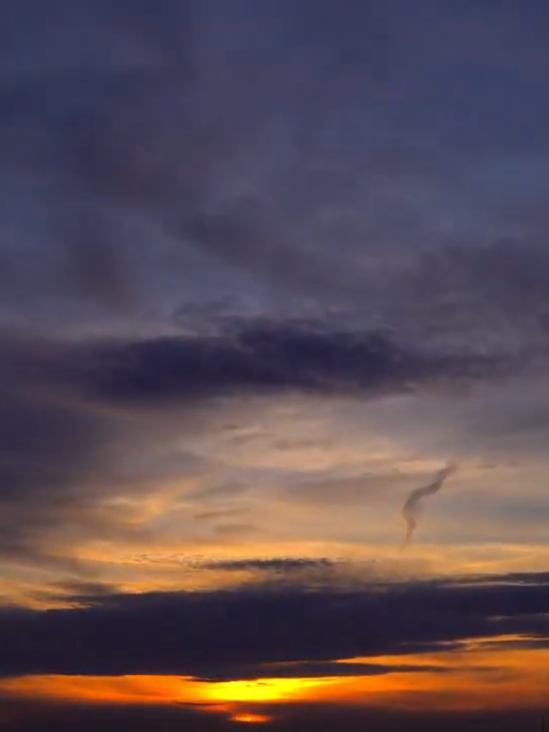 Sunset 4K Stock Video  Free stock footage  #backgroundvideo #backgroundmusic #viralvideo #naturelover #sunsetlover #viralmusic