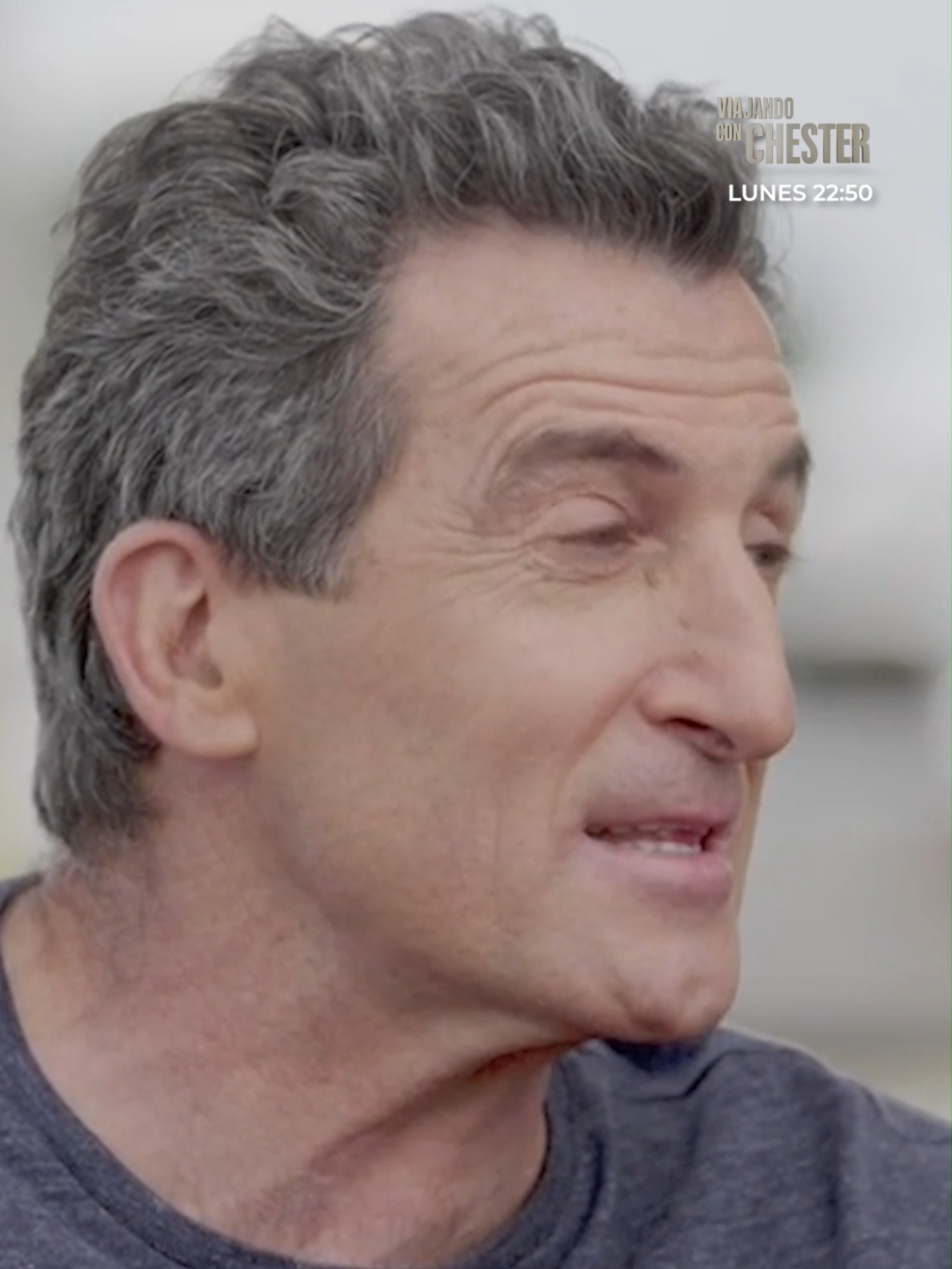 Luis Zahera: “Soy un actor muy caótico”. Así habla sobre su encasillamiento en papeles secundarios 🛋️#ViajandoConChester el lunes a las 22:50h y todos los programas en @miteleonline #Cuatro #QueVer #TeleEnTikTok #Mediaset #Luiszahera