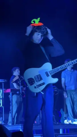 pumpkin hat braeden star of the show. shoutout julia this was her doing and THANK GOD #wallows #braedenlemasters @wallowsmusic @Wallows Info 