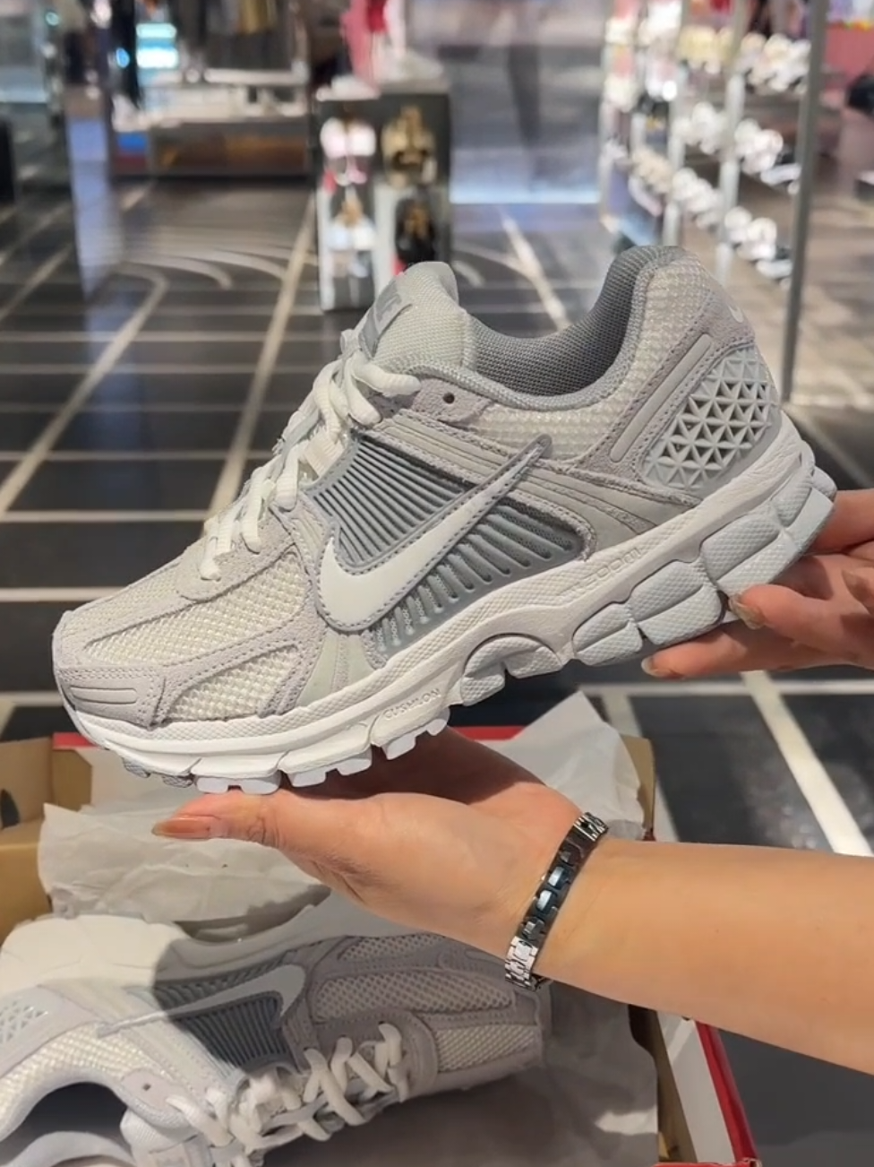 Nike Zoom Vomero 5 Cool Grey White #vomero5 #vomero #nikevomero #nike #fyptiktok 