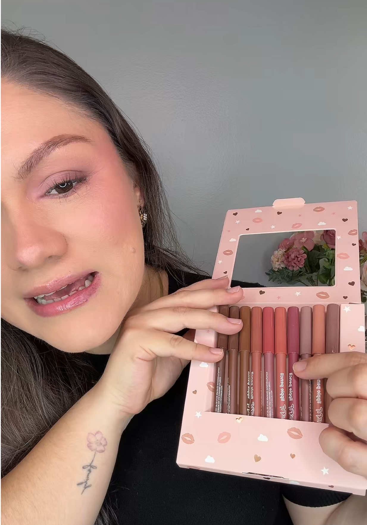 💄 Amando este set de @ColourPop Cosmetics  #beauty #colourpop #colourpopcosmetics #lipliner 