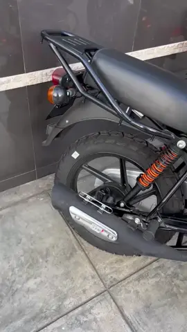 BAJAJ BOXER 150 X UG: Potencia pura y estilo extremo  Visita nuestra tienda física y  Adquiere la promoción con soat 🫴 #fyp #pulsar #boxer150xug #viral 
