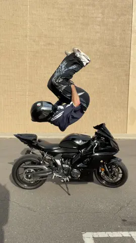 she got that boom boom #fyp #biketok #biker #BookTok 