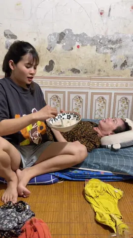 Thương mẹ e lắm các chị nào còn cha còn mẹ thì hãy yêu thương cha mẹ nha #minh minh  MAT#