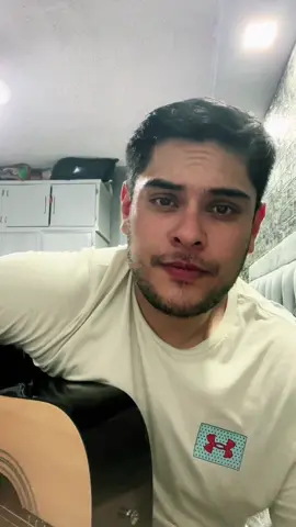 Esta es una de mis favoritas de siempre #quienesusted de #sergiovega 🥲 #cover #guitar #musica #desamor #fyp #fypシ゚ #fypviral 