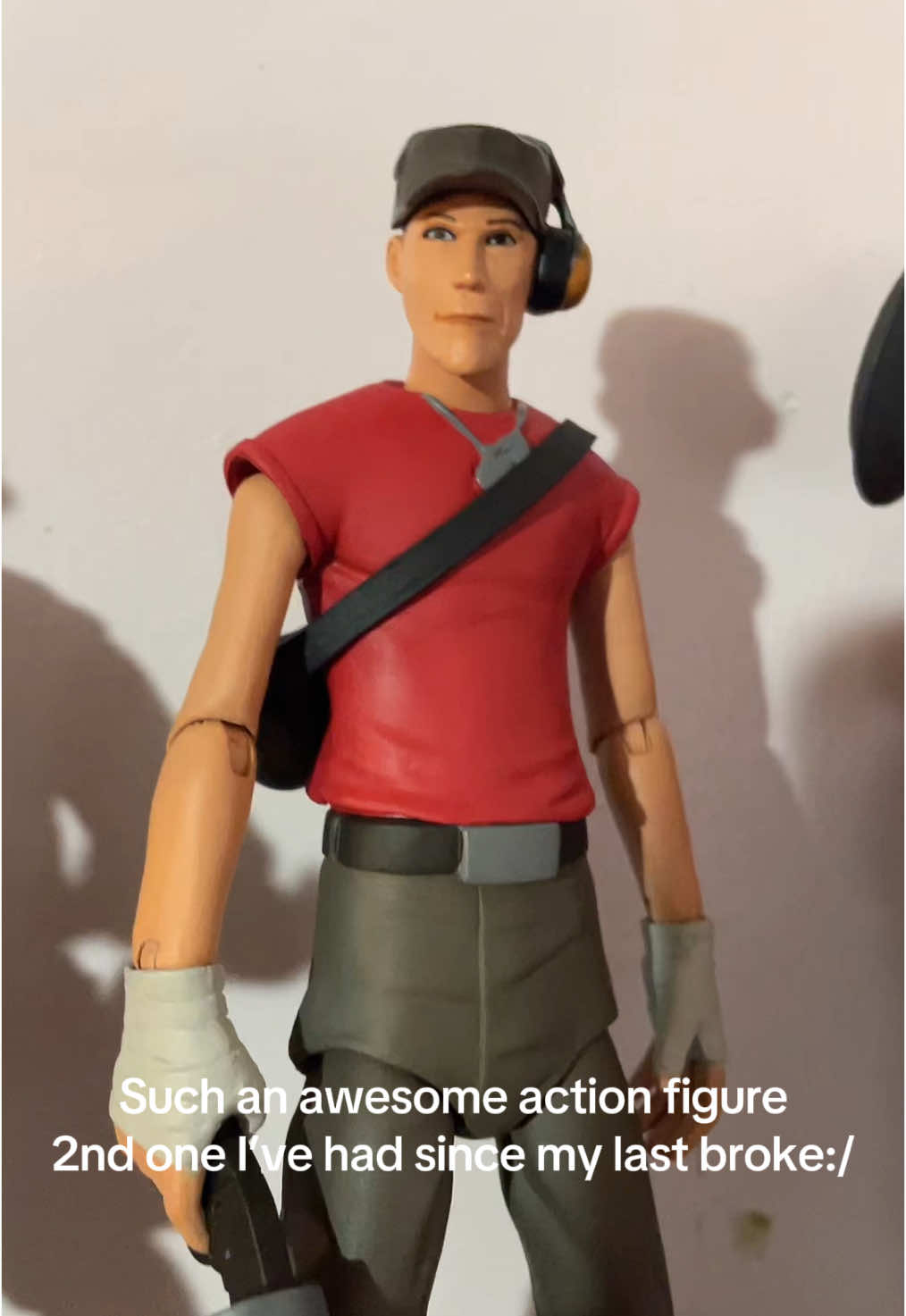 I ❤️ my NECA Scout action figure:) I’m still pretty salty the last one broke #neca #tf2 #teamfortress2 #rare #actionfigure #figures #scout #scouttf2 #viral #trending #fyp #fypage #foryou 