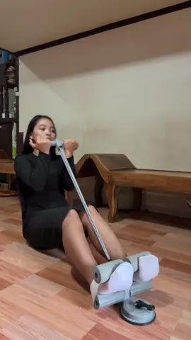 Morning excercise💪 #excercise #situpbar #situps #workoutequipment #doublesuctioncup #excerciseequipment 