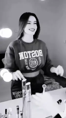 mirror dance by a beautiful girl 💃❤️ #viralvideos#foryouu #tik_tok#dancer#girls #foryoupage❤️❤️#song #vibes#traditional 