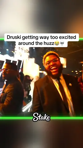 Druski getting way too excited around the huzz😭💀 #Kai #kaicenat #twitch #fyp #amp #rayasianboy #bet #betawards bet awards red carpet kai cenat 