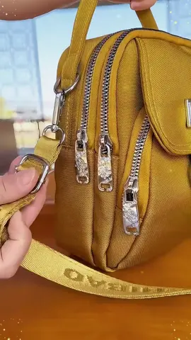 #highquality #waterproofbag #phonebag #slingbag #shoulderbag #fyp #trendybag 