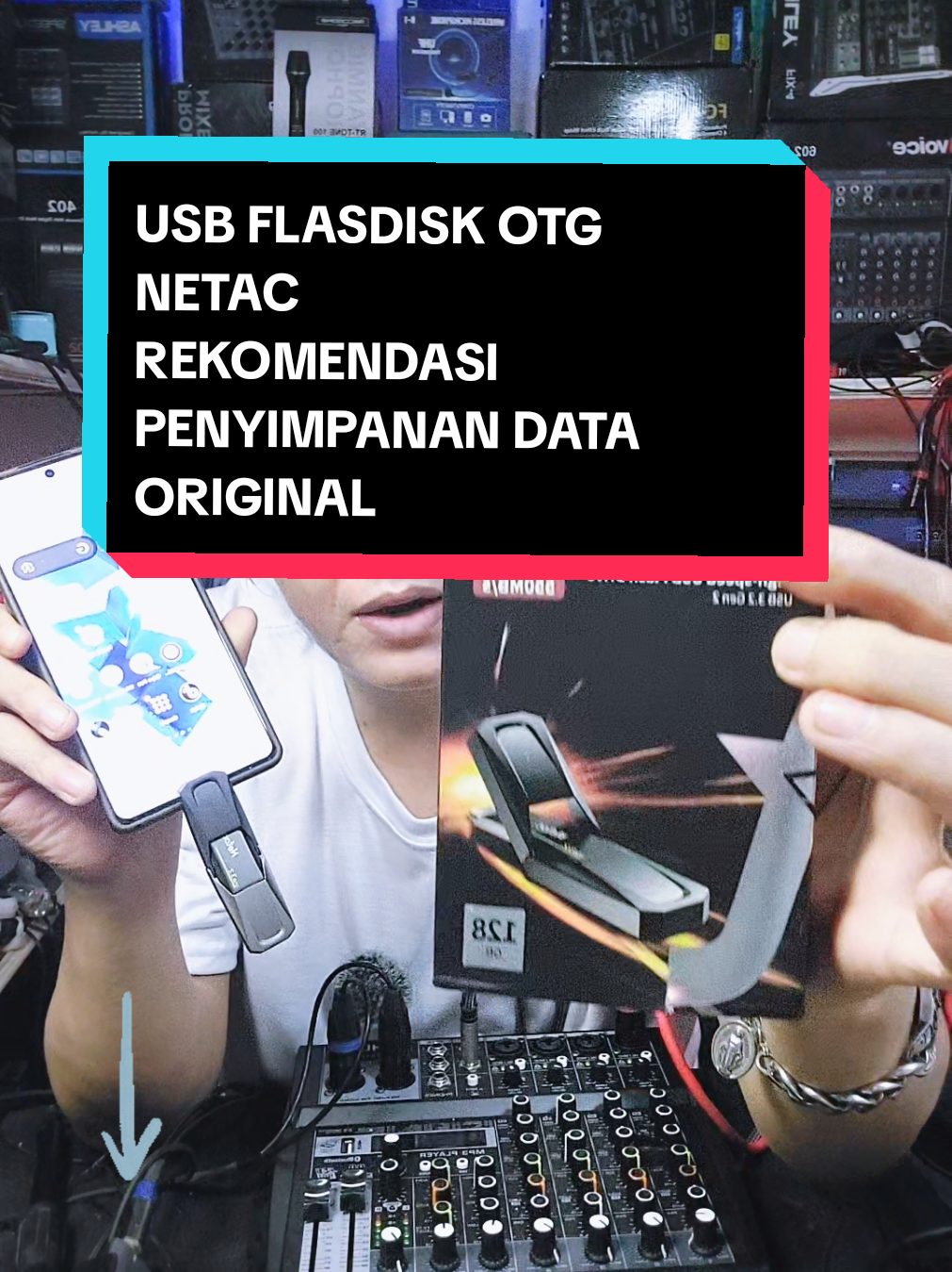 Netac US5 adalah Flash Drive Solid State yang lebih kecil dan berkecepatan lebih cepat dibandingkan SSD biasa, menggunakan USB terbaru  Standar 3.2 Gen 2 dengan kecepatan baca/tulis hingga 550/500MB/dtk. Drive ini dibuat dari standar tinggi bahan perangkat keras dan memiliki desain mobil sport yang ramping yang menggabungkan gaya dan daya tahan, dan tersedia dengan konektor ganda Tipe-A dan Tipe-C untuk memungkinkan Anda memindahkan file dengan lebih mudah antar perangkat dari laptop, desktop, TV, dll. Kapasitas flash drive USB US5 Netac hingga 1TB dan mendukung program enkripsi, sehingga memudahkan untuk membebaskan Anda menghemat ruang dan melindungi data Anda ke mana pun Anda Pergi. #netac #usbotg #flashdisk #flasdiskotg #usbnetac #netacindonesia #rsmaudio 