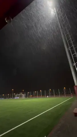 Playing football in the rain is the best⚽️🌧️#football #اكسبلورexplore 