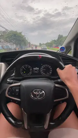 Selamat beraktivitas🤩.                  #innovareborn #2gd #cumicumidarat #diesel #sidoarjo24jam #surabaya #fyp #jualbelimobilseken #mobilberkualitas #pro7 #fypage 