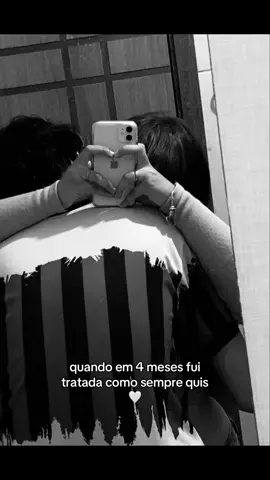 jaja faz 4 meses com o amor da minha vida🤍 #fy #foryoupage #fyp #amomeunamorado #amor 