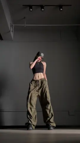 Familiar music#fpy #fpyシ #dance #hiphop #kpop #xh 