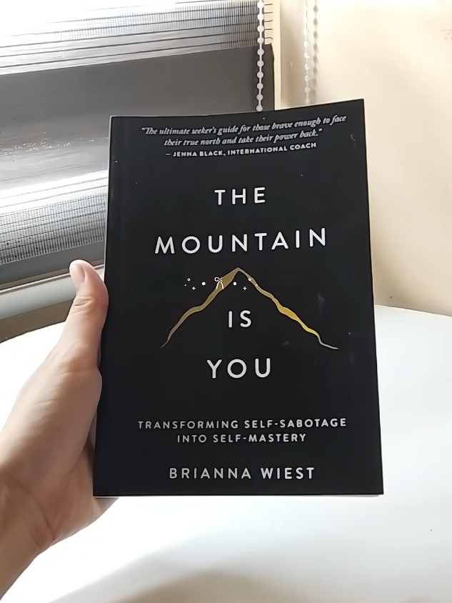 my comfort book 😩 #book #themoutainisyou #books #recomendation #bookforyoupage #book 