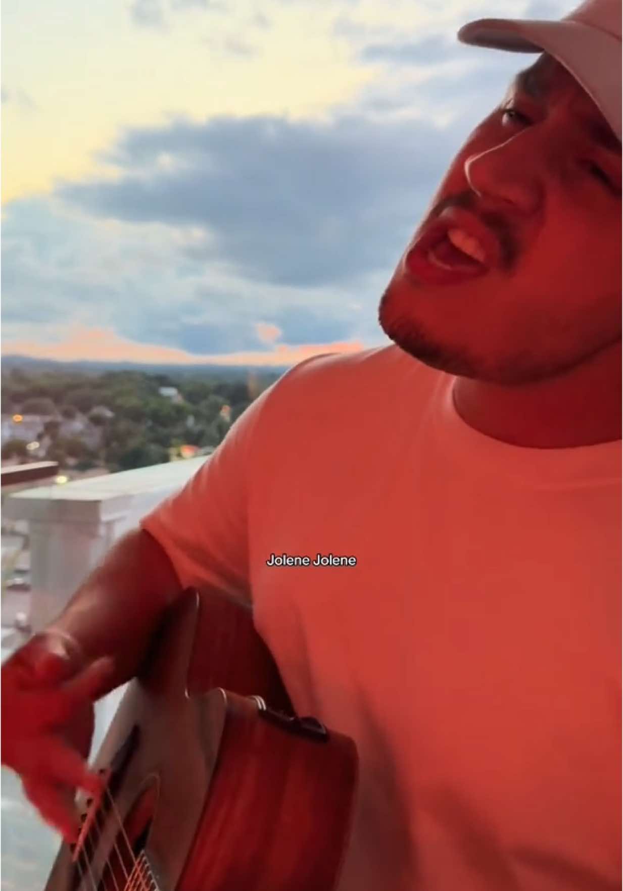 Jolene is that bishhh #acoustic #acousticcovers #dollyparton #musictok 