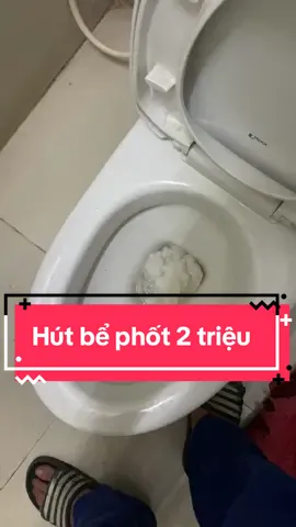 Hút bể phốt 2 triệu rẻ hay đắt?? Nhìn cách e làm sẽ rõ..! Em báo đúng giá - 2 triệu trọn gói!! Alo em 0386437102 