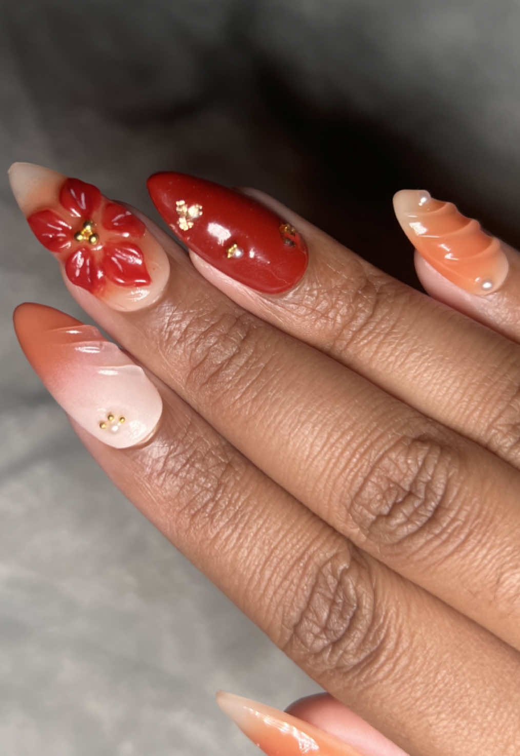 Found the perfecttttt summer nails from @Nailphoria ☀️🌺🌴 #aarianjayy #aarianjay #pressonnails #summernails #summernailinspo 